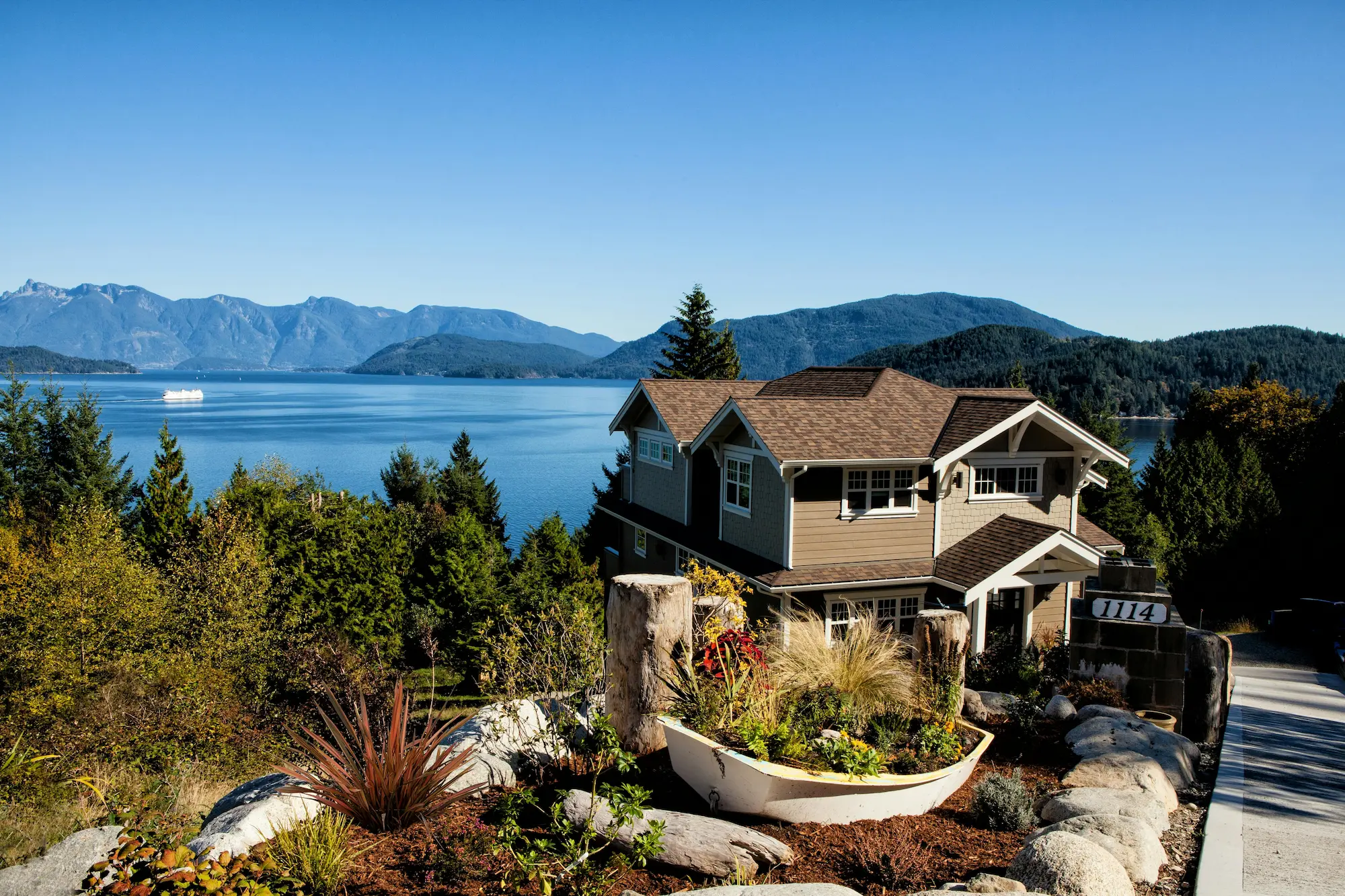 lakehouse